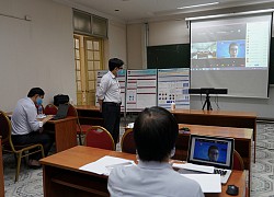 Giảng đường online &#8220;nóng&#8221; như Covid-19