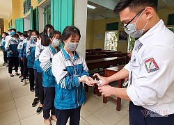 Hàng nghìn giáo viên, học sinh cả nước phải đi cách ly vì Covid-19