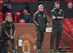 HLV Solskjaer: "Man Utd thua vì biếu cho Liverpool hai bàn thắng"