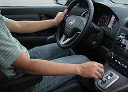 Người phụ nữ "siêu lầy": Dừng xe giữa đường, thích đi thẳng, không đi vòng và bắt ô tô phải tránh