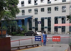 Nhật ký bác sĩ bị cách ly: 'Cậu em bật tivi rồi ngồi đó mà mắt nhìn lên trần nhà...'