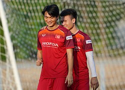 Quang Hải, Tuấn Anh đối đầu Công Phượng, Văn Vũ trong trò chơi bóng bàn: &#8220;Chân đã khéo tay còn khéo hơn&#8221;
