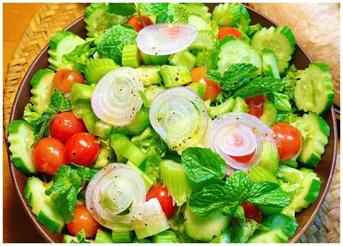 11 món salad đẹp rực rỡ, ngon miệng lại giữ da tôn dáng cho chị em