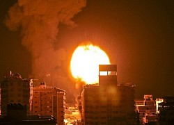 Israel không kích Gaza hàng chục lần trong đêm