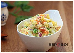 Món salad khoai tây trộn trứng luộc hấp dẫn