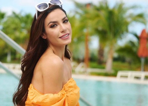 Thời trang đời thường của á hậu 1 Miss Universe