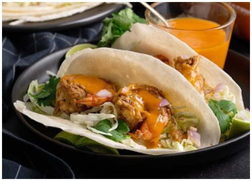 Cách làm bánh taco tôm sốt ớt cay đơn giản