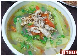 Ngày nắng nóng cùng nấu ngay bát canh riêu móng tay chua ngon lạ miệng !