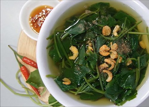 Canh rau má nấu tôm khô, món ăn thanh mát cơ thể