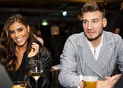 Chia tay Bendtner, chân dài phải lòng 'Người Nhện'