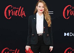 Emma Stone tái xuất thảm đỏ sau sinh