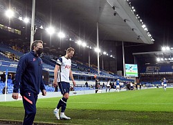 Harry Kane tuyệt vọng ở Tottenham