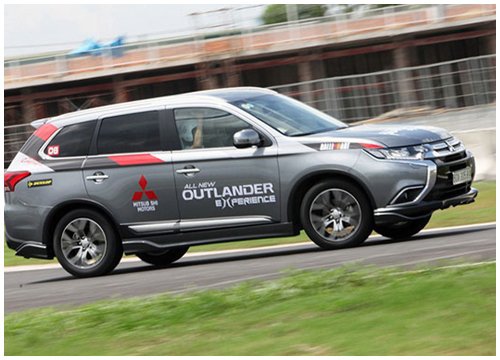 Mitsubishi Outlander được triệu hồi khắc phục rủi ro "trôi xe" khi dừng, đỗ