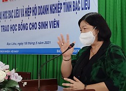 Trường đại học đào tạo phải gắn với doanh nghiệp để sinh viên có việc làm