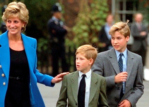 William, Harry cáo buộc BBC liên quan cái chết Công nương Diana