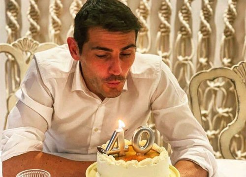 Casillas mừng tuổi 40 bên vợ cũ