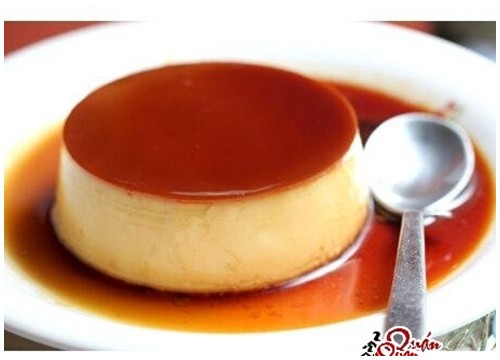 Tự tay làm món bánh flan mềm mịn chiêu đãi cả nhà