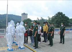 Lào Cai: Trao trả 4 người Trung Quốc nhập cảnh trái phép