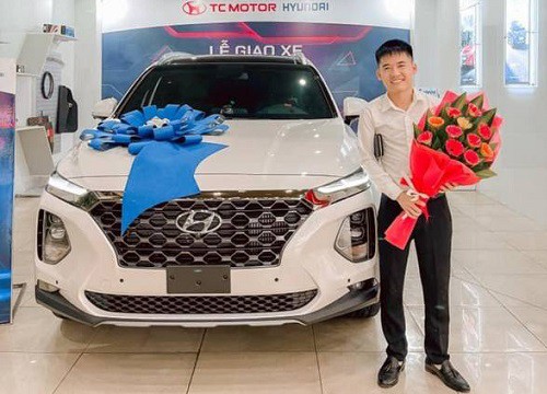 Mê Hyundai Santa Fe mới, con trai bà Tân Vlog bán luôn xe vừa mua 2 tháng để 'lên đời' dù mới chạy 3.000km