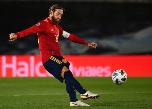 Năm đen tối của Sergio Ramos