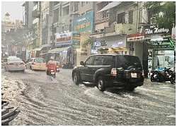 Ô tô di chuyển mùa mưa cần lưu ý những điều này