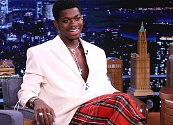 Sau sự cố rách quần, Lil Nas X chuyển sang mặc váy cho 'chắc ăn'