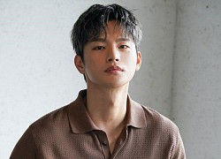 Seo In Guk: 'Mẹ nuôi tôi bằng nghề đồng nát'