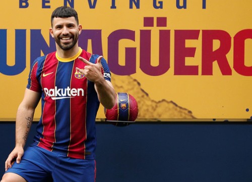 Aguero: 'Messi sẽ ở lại Barca'