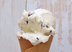 Cách làm kem vị kẹo marshmallow socola chips ngọt ngào, béo thơm, đơn giản