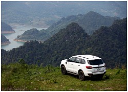 Ford Everest giảm giá sâu nhưng số lượng chỉ có hạn