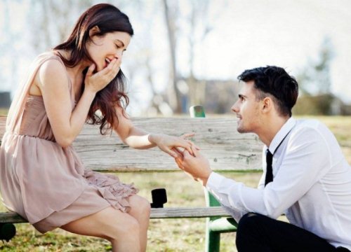 Đàn ông thông minh sẽ chọn "đàn bà cũ" về chung nhà chỉ vì lý do này