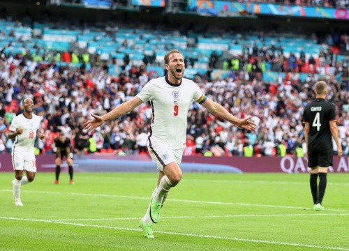 Kane vỡ òa khi cởi bỏ áp lực ở Euro 2020