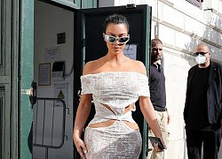 Kim Kardashian bị 'gạch đá' vì diện váy xuyên thấu đến thăm nơi ở của Giáo hoàng