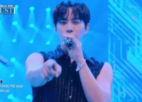 Nhóm nam Kpop 13 năm diễn lại hit đình đám 10 năm trước, gây sốc với visual không tuổi, body khiến fan "khóc thét"