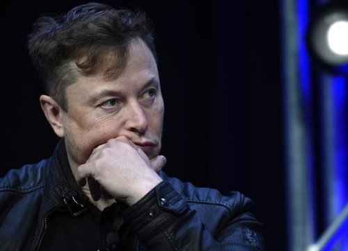 Nước đi sai lầm của Elon Musk và Tesla