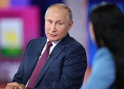 Ông Putin "tố" London khiêu khích sau vụ tàu chiến Anh áp sát Crimea