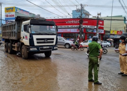 Gia Lai: Va chạm giao thông giữa xe tải và xe máy, 1 học sinh tử vong tại chỗ