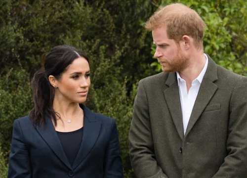 Meghan bất ngờ chỉ trích Harry là "bốc đồng" và thiếu kiểm soát khi chỉ trích cha đẻ, nàng dâu hoàng gia đã thay đổi hay chỉ là chiêu trò đầy toan tính?