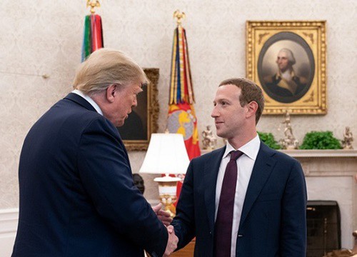 Ông Trump sẽ bị cấm dùng Facebook trong 2 năm