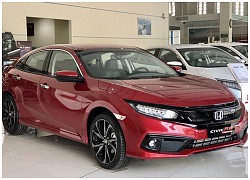 Elantra, Kia Cerato, Mazda3 chạy đua giảm giá giành khách mua sedan cỡ C