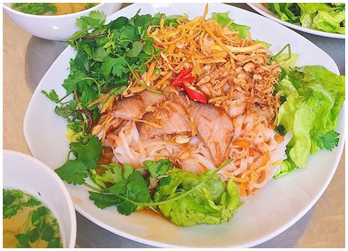 Thay vị bữa trưa với phở trộn chua ngọt