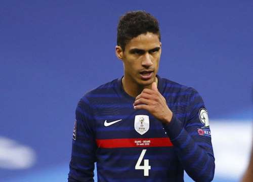 MU lạc quan ký Varane, Liverpool mua Neuhaus