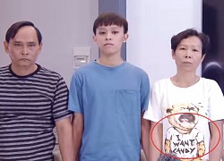 Netizen đặt nghi vấn về "chiếc áo đặc biệt" của mẹ Hồ Văn Cường trong clip, dòng chữ phải chăng thay cho lời muốn nói?