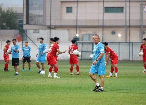 "Tuyển Việt Nam không thể chủ quan khi chứng kiến Malaysia thua đậm UAE"