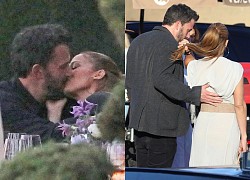 Ben Affleck hôn Jennifer Lopez