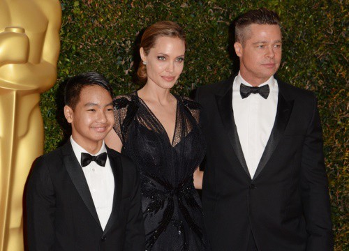 Cuộc sống của con nuôi Angelina Jolie, Tom Cruise