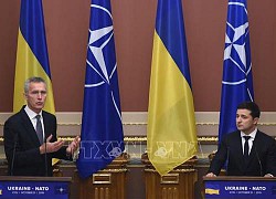 Lãnh đạo NATO, Ukraine điện đàm