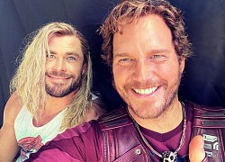 Lời chúc sinh nhật hài hước Chris Hemsworth dành cho Chris Evans