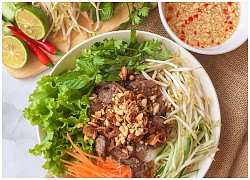 Cuối tuần đổi món với bún bò xào Nam Bộ, dịu cơn nóng oi ả