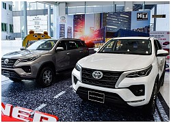 Các hãng ôtô bán chạy lao vào cuộc đua giảm giá